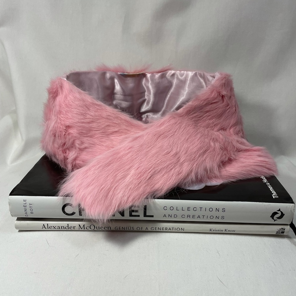 Pink rabbit fur collar